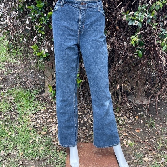Levi’s Signature High Rise At Waist Bootcut Jeans - Picture 1 of 9
